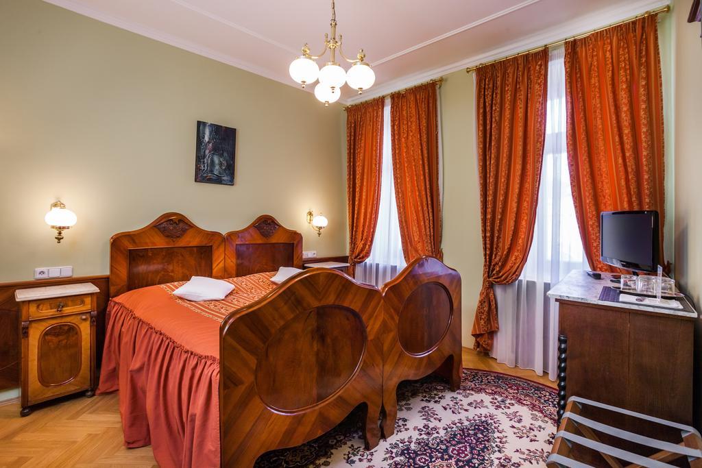 Hotel Jelinkova Vila Velké Meziříčí 部屋 写真
