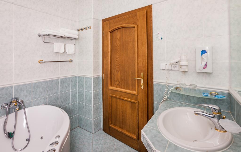 Hotel Jelinkova Vila Velké Meziříčí 部屋 写真