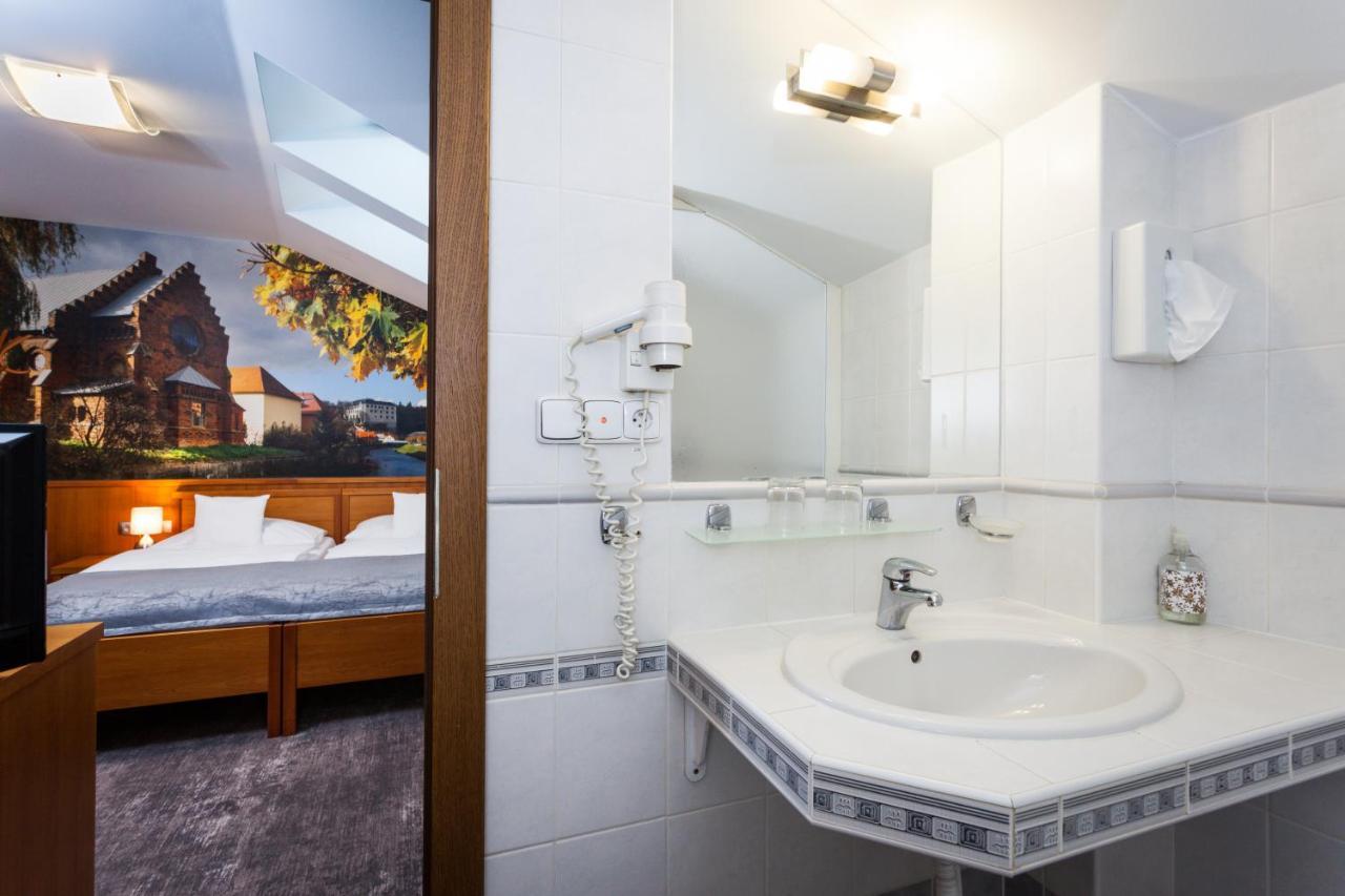 Hotel Jelinkova Vila Velké Meziříčí エクステリア 写真